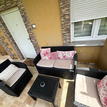 Apartments Ljiljanic ブドヴァ エクステリア 写真
