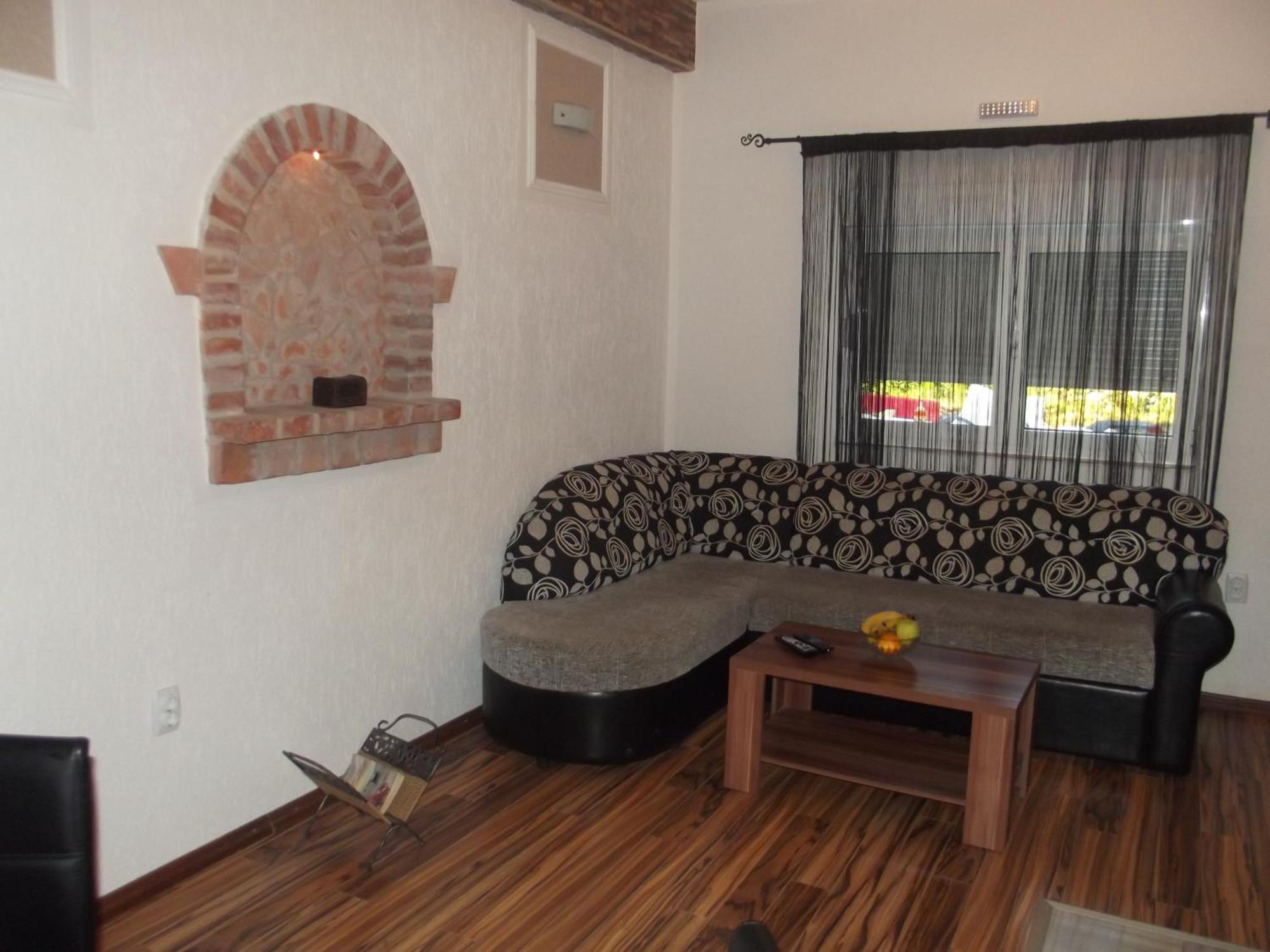 Apartments Ljiljanic ブドヴァ エクステリア 写真