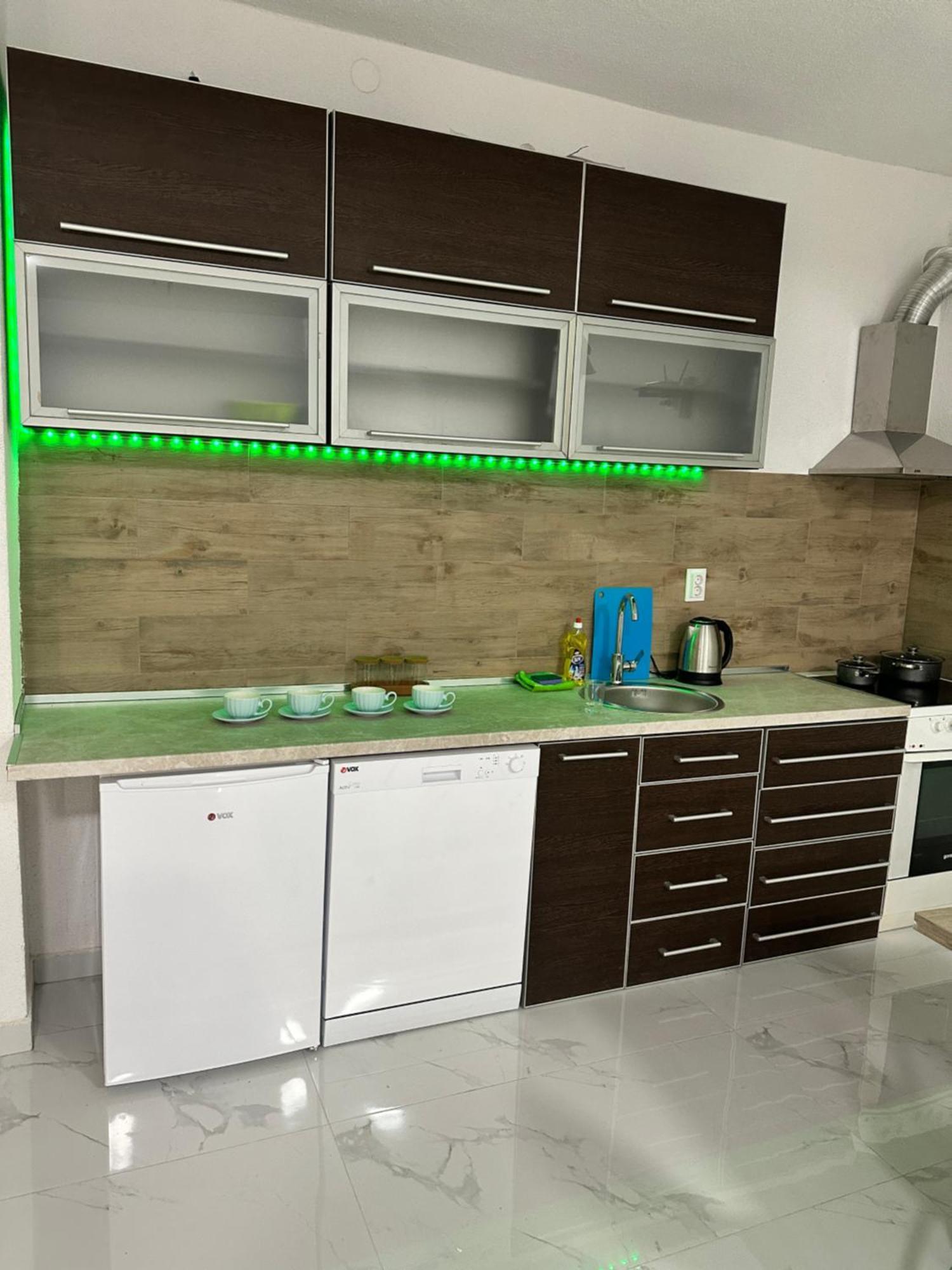 Apartments Ljiljanic ブドヴァ エクステリア 写真