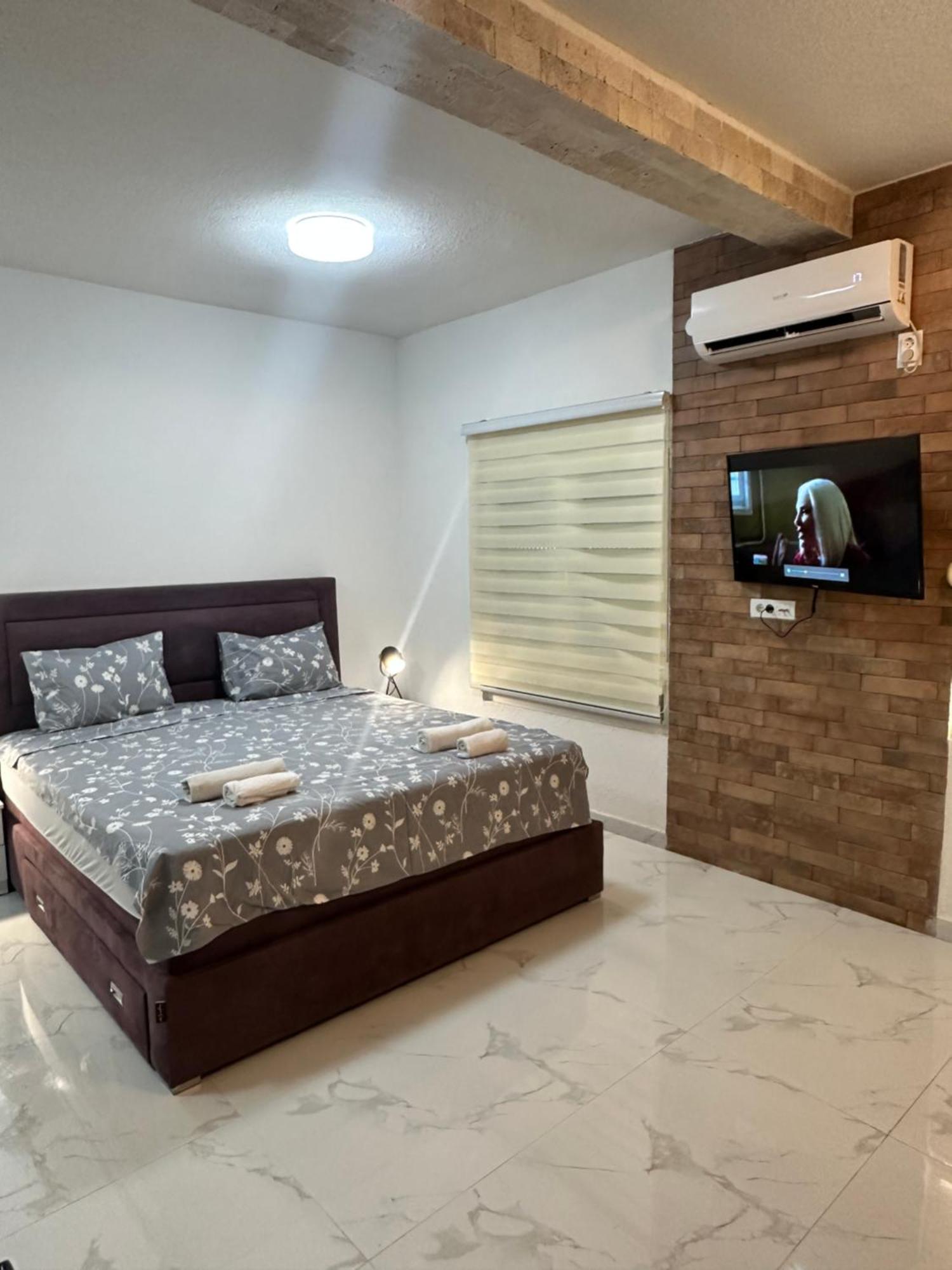 Apartments Ljiljanic ブドヴァ エクステリア 写真