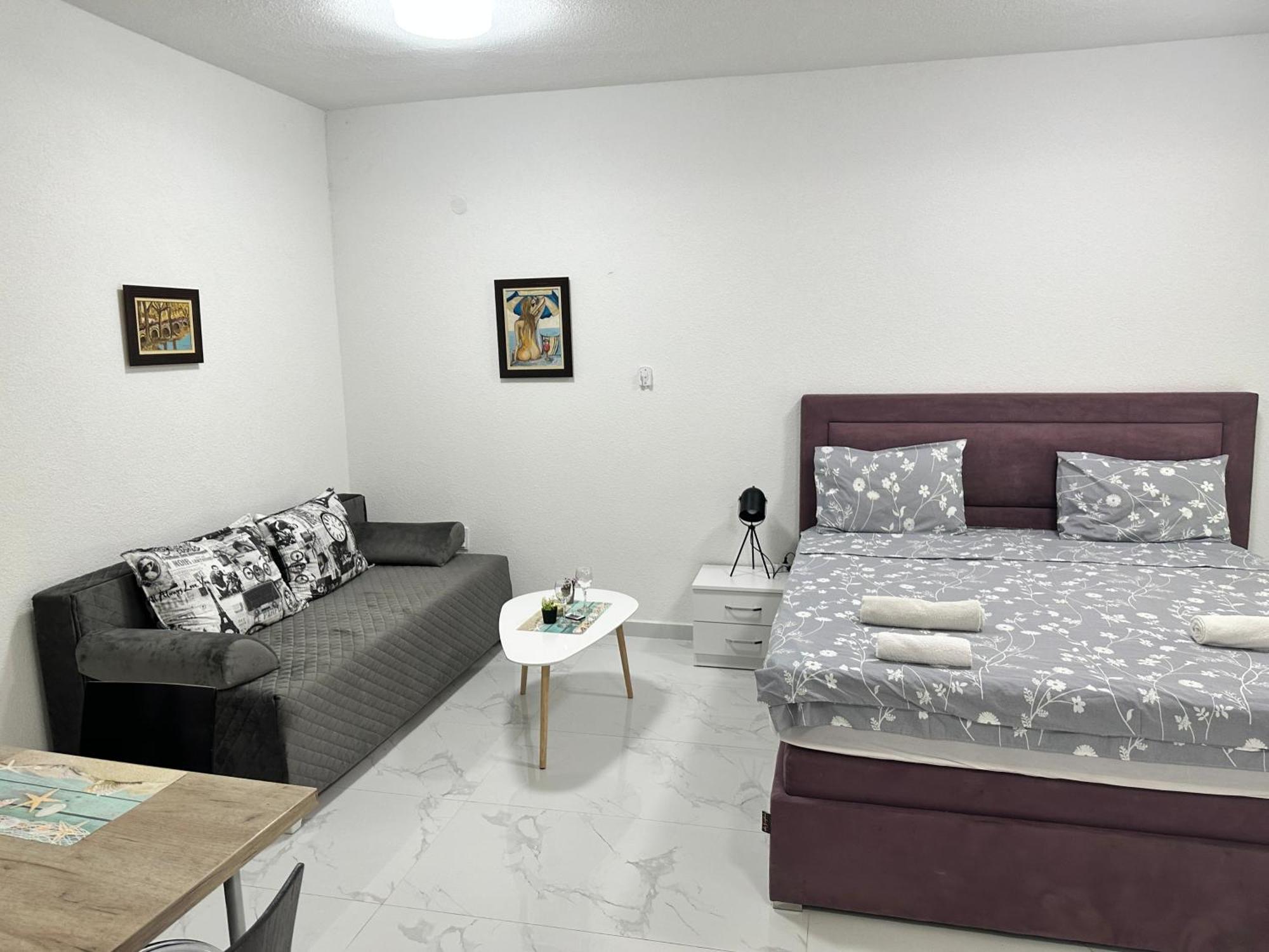 Apartments Ljiljanic ブドヴァ エクステリア 写真