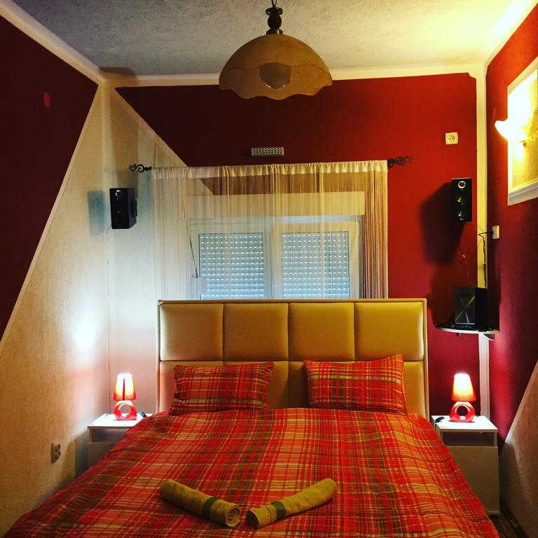 Apartments Ljiljanic ブドヴァ エクステリア 写真